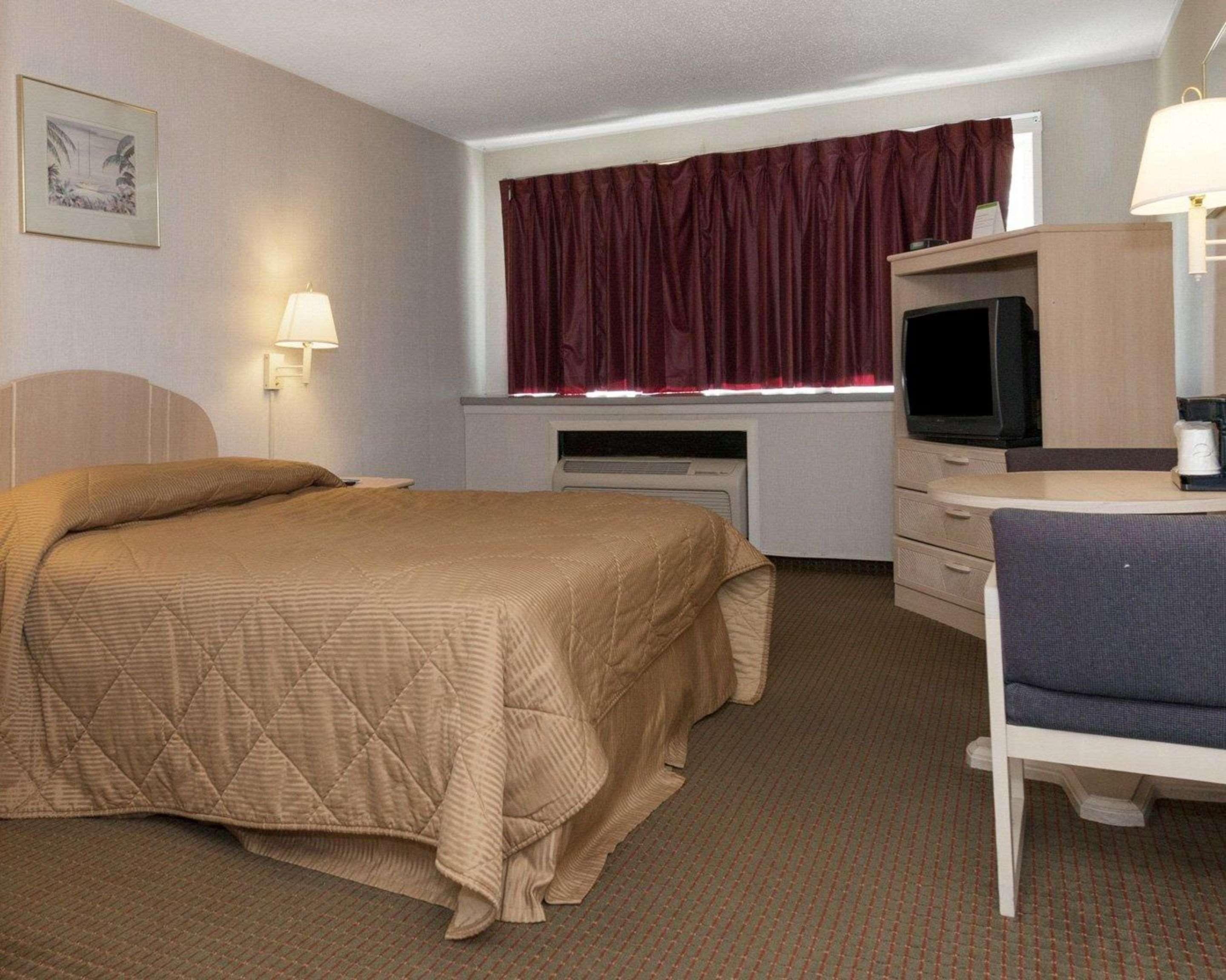 Rodeway Inn Анаполис Екстериор снимка