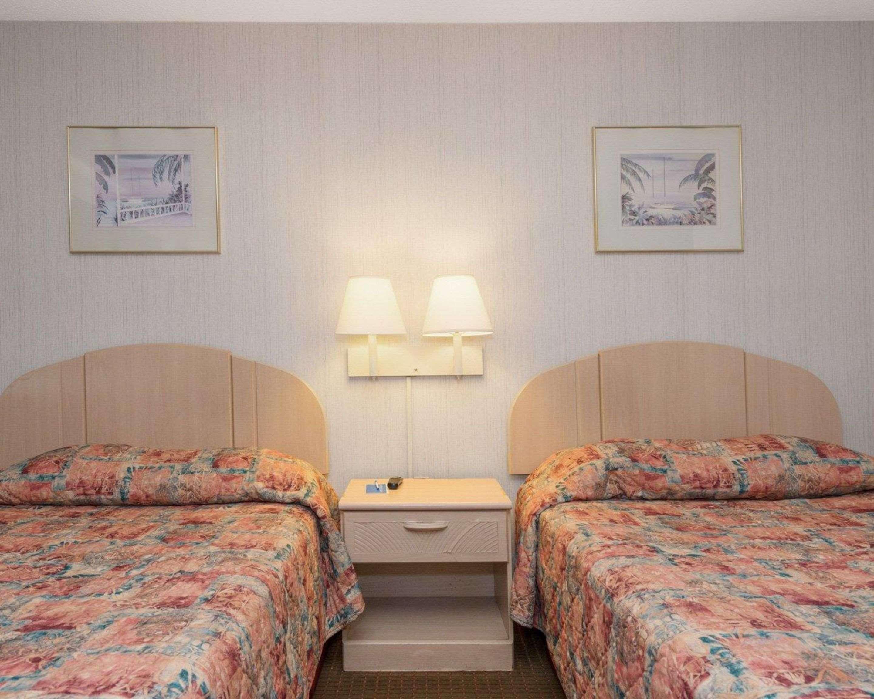 Rodeway Inn Анаполис Екстериор снимка