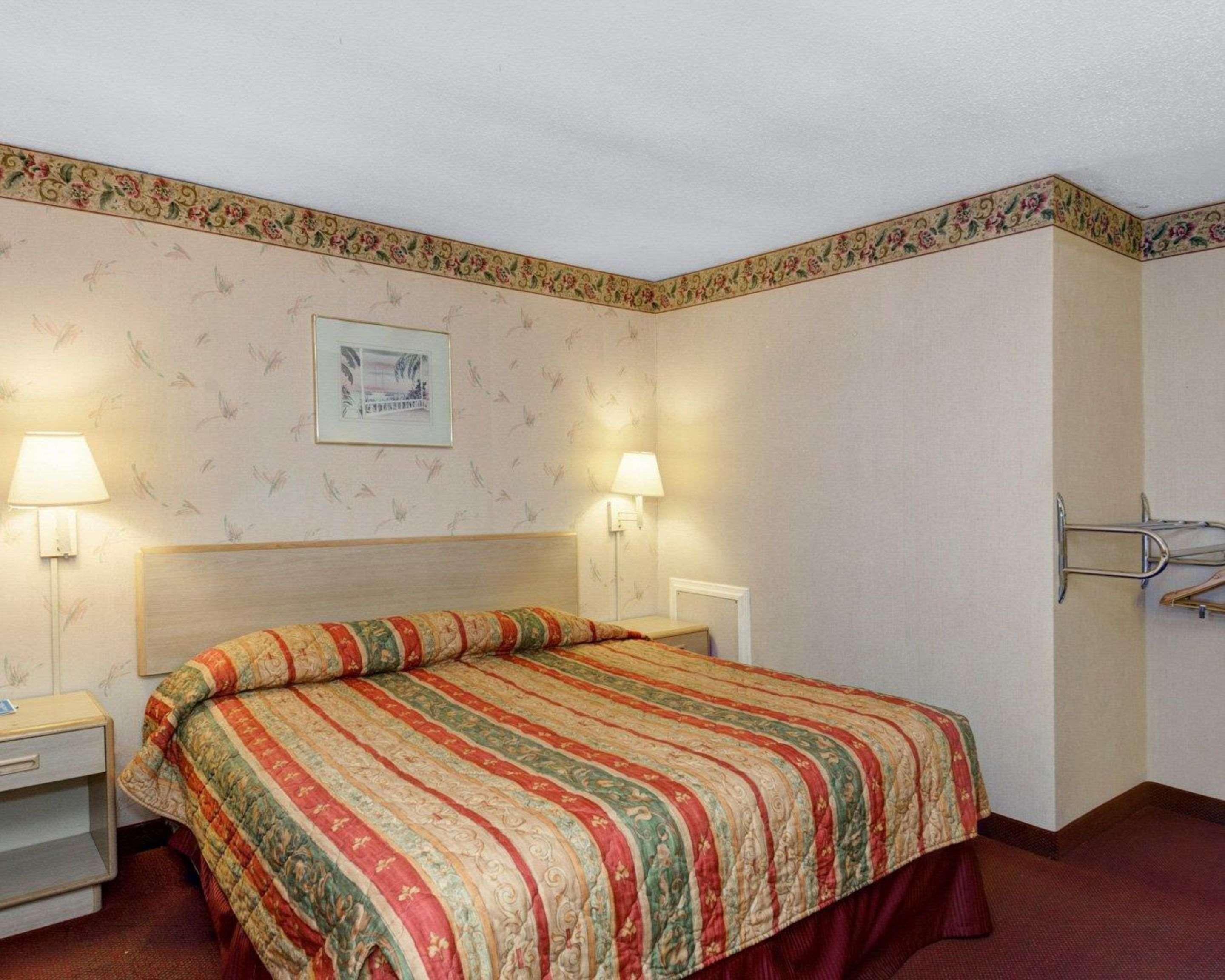 Rodeway Inn Анаполис Екстериор снимка