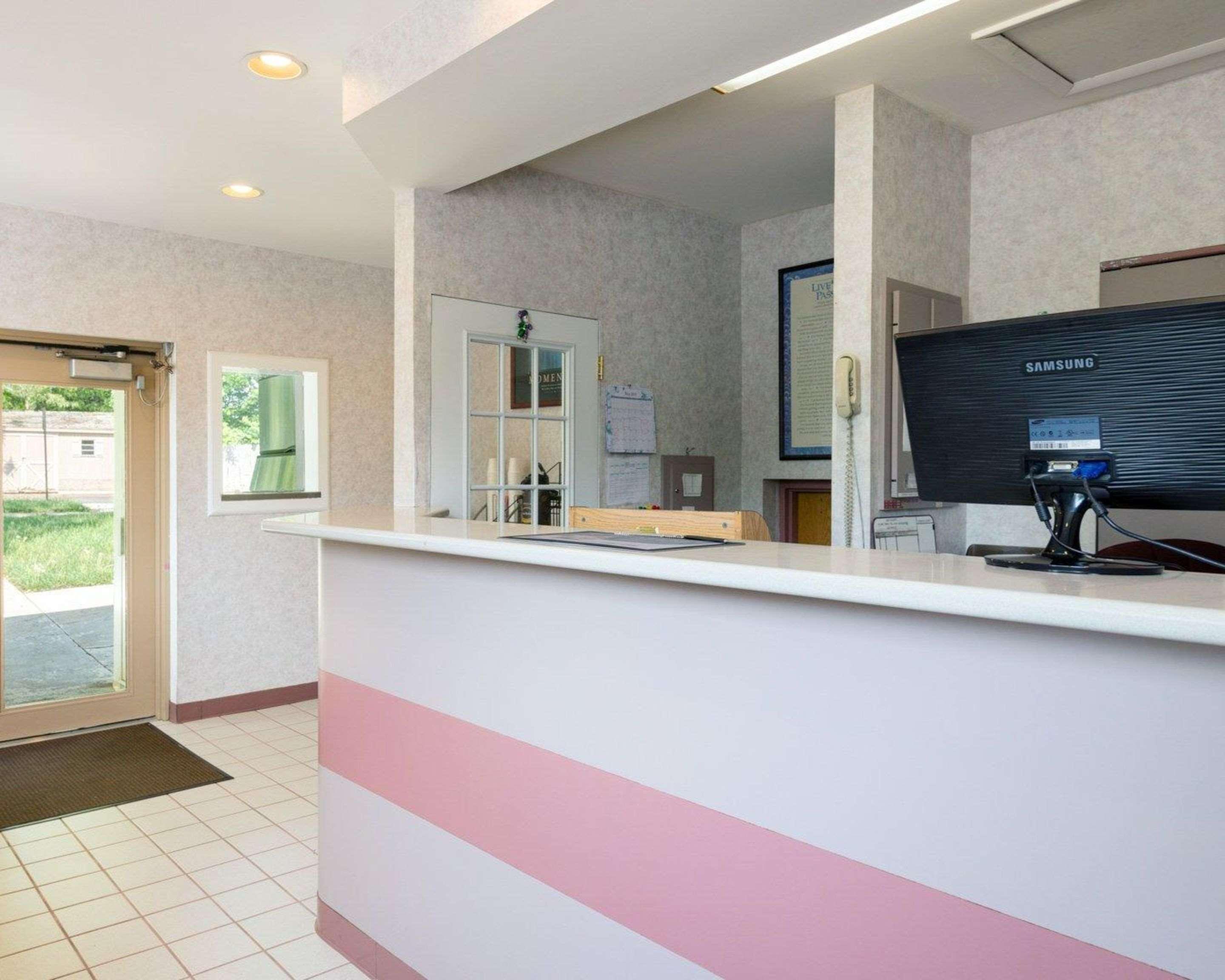 Rodeway Inn Анаполис Екстериор снимка